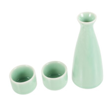 Japanese Ceramic Sake Set with Bottle and 4 Cups, Elegant Japanese Design for Hot or Cold Drinks
