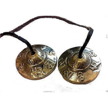 Tibetan Buddhist Tingsha Cymbals 4cm Diameter for Meditation and Feng Shui - Durable Brass Chimes TB1f