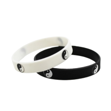 Silicone Wristbands for Men and Women, Yin Yang Rubber Bracelets Comfortable Fit, Stylish Couples Wristbands Attracting Attention, Minimalist Style De