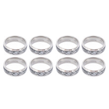Ring met Keltische draak ingelegd, comfortabele pasvorm, waterdicht en krasbestendig, roestvrijstalen herenring met elegant draakpatroon.