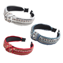 Haarbanden in boho-stijl, versierd met kristallen en juwelen, perfect voor diverse gelegenheden en een modieuze look.
