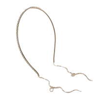 Elegante corona per capelli con fascia regolabile, design liscio e arrotondato, leggera e con dettaglio a spirale in filo metallico. Ideale per