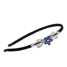 Glanzende decoratieve haarclip met CZ-kristallen in bloemvorm, gemaakt van zilverkleurige legering, geschikt voor zowel informele als formele