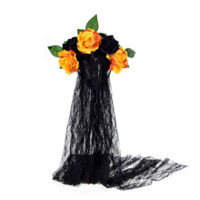 DESIGN FÖR HALLOWEEN Handgjort föremål Elegant satinblommig huvudbonad med svart slöjarosmönster i spets och livfulla blommor för de dödas dag