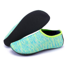 Neoprene Beach & Scuba Socks 2mm Thick Unisex Size 44.5 Green Sand & Fin Socks for Volleyball