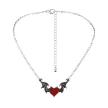 Halloween Bat Pendant Choker Necklace Unique Design Cool Punk Jewelry Hypoallergenic Adjustable Chain Gothic Style Ideal Gift for Women Men Everyday W