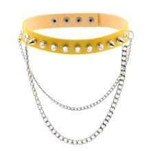 Choker mit herzförmigem O-Ring-Design und verstellbarer Passform, Punk-Halskette für Damen aus Wildlederimitat, Gothic-Schmuck als trendiges