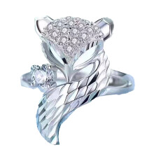Cubic Zirconia Ring for Women, Sparkling Crystal Vintage Design Fashion Jewelry Adjustable Ring Hypoallergenic Stackable Rings, Tarnish Resistant Ster