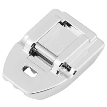 Láthatatlan cipzáras nyomótalp párhuzamos hornyokkal a talpon, minden alacsony szárú, feltűnő Singer Brother Babylock Euro-Pro Janome Kenmore