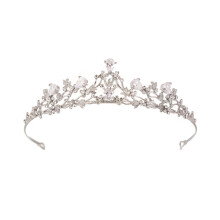 Szembetűnő dekoráció, ezüst strasszos tiara nőknek és lányoknak, egyedi hercegnői fejdísszel, könnyű ötvözetből készült,