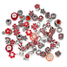 Bezauberndes Sortiment, europäische Perlen mit großem Loch für kreative Schmuckhersteller, verleiht DIY-Charms, Armbändern und Schmuckzubehör