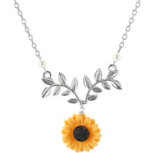 Smyckeset med solrosmotiv för kvinnor, unik och klassisk boho choker med solros- och pärlblad i harts, handgjorda solrosmycken lämpliga för