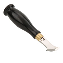 Professionele afschuiner voor lederen randen met waaiervormig ontwerp, houten handvat en gepolijste binnengroef voor leerbewerking.