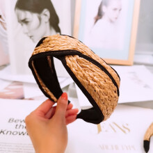 Modieuze brede haarbanden, bohemian haarband van gevlochten rotan en stro, elegant en stijlvol ontwerp, een prachtig en schattig accessoire voor