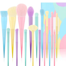 Reisefreundliches Make-up-Pinselset, umfassende Pinselkollektion für unterwegs, vegane und tierversuchsfreie Synthetikborsten mit weichem und