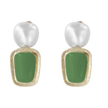 Hangende oorbellen voor dames, handgemaakt met zoetwaterparels en natuurlijke schelpen, met hypoallergene achterkantjes, elegante sieraden in een