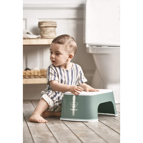 BABYBJÖRN BabyBjörn Step Stool, Deep green/White 1