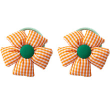 Eleganti elastici per capelli con fiori, un assortimento di accessori decorativi per capelli con una presa delicata, ideali per bambine e neonate.