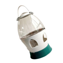 Ergonomic Pigeons Waterer For Upright Drinking 2L-2L