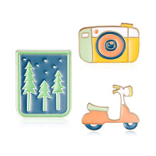 Tolles Geschenk für Outdoor- und Naturliebhaber: Emaille-Anstecknadel, kreatives Design, hochwertige Legierung, feine Nadel, schonend, leicht,