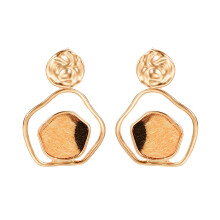 Extra grote, kleurrijke kristallen ring met stenen, geschikt voor dames, een schitterende statement cocktailring met kristallen en een accent van