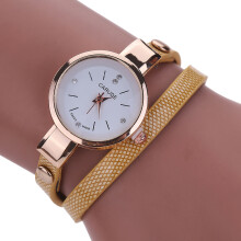Dameklokke med strassdekorasjon, justerbar lengde, viklearmbåndsdesign, bohemsk armbåndsklokke, flerlags skinnrem, japansk kvarts, mona