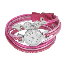 Krystallperledetaljer Stabelbart lærarmbånd Vintage design Rhinestone-klokke Stilig Boho håndlaget armbånd flerlags omslag med sikker lås