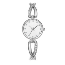 Nauwkeurig analoog horloge voor dames, stijlvol ontwerp met armband en waterdichte functie, ideaal als modeaccessoire om cadeau te geven.