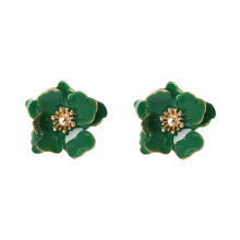 Trendige Emaille-Brosche mit Kristallrosen, hochwertiges Produkt, komfortables, leichtes Modeaccessoire, ideales Geschenk für Ihre Liebsten.
