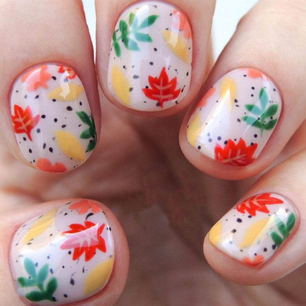 Maple Leaf Press On Nails Fall Fake Nails Set Short Oval Glossy Autumn Design Thanksgiving 24Pcs