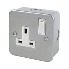 STATUS: Metal Clad Wall Socket with a Switch (1 gang) / 13 amp, single box / S1G13AMCWSX5