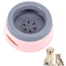 Accessori indispensabili per il viaggio con animali domestici: distributore d'acqua a disco galleggiante, di dimensioni compatte, con scanalature