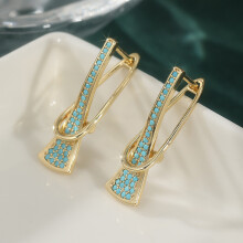 New Best-Selling Vintage Creative Earrings, Retro Fashion Earrings for Women