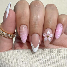 Press On Nails with 3D Flower Pearl Design, Medium Almond French Tip Fake Nails Set, Reusable