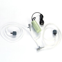 Aquariumluchtpomp met USB-voeding, stille aquariumpomp voor efficiënte zuurstofvoorziening in aquaria en waterplanten, compact formaat.