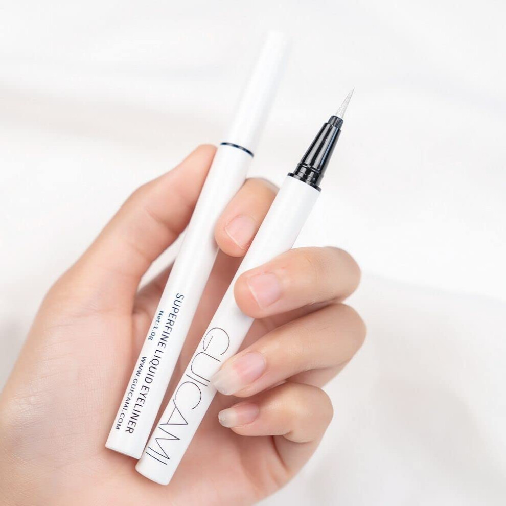 White Waterproof Eyeliner Pencil And Shimmer Eyeshadow Stick 2In1 Long Lasting Pearl