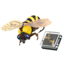 2pcs Fly Bees Floating Lure with Box Fly Fishing Hook Baits-83b
