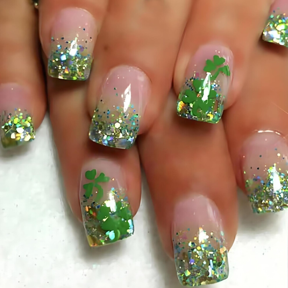 St Patrick's Day Press On Nails Glitter Shamrock Short Square Acrylic Fake Nails Reusable