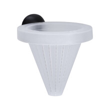 Entonnoir flottant pour nourrir les poissons rouges vivants en aquarium avec des vers rouges frais. Installation facile grâce à sa ventouse pour