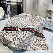 (130*200cm, 18) Light Luxury Flannel Blanket Big Brand Comfortable Blanket Sofa Nap Blanket UK