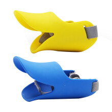 Museruola resistente per cani con protezione anti-morso, regolabile e confortevole, realizzata in silicone per la salute e la sicurezza del cane.