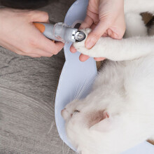 Comfortable Grip Cat Pet Nail Scissors, Precision Cutting Blade with Magnification Nail Trapper, LED Light for Bloodline Visibility, Circular Cut Hole