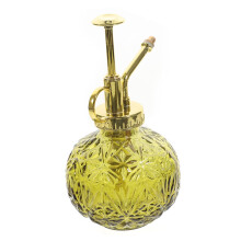 200ml Vintage Glass Plant Mister with Diamond Design and Ergonomic Grip for Indoor Outdoor Gardening