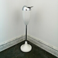 Weatherproof Rustproof Outdoor Pedestal Ashtray with Lid Adjustable Height Stainless Steel White