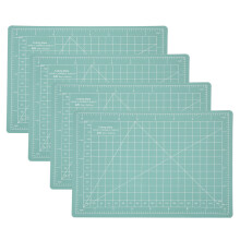 Selbstheilende Schneidematte für Rollschneider, geeignet zum Nähen und Gravieren. 5-lagige PVC-Konstruktion mit beidseitiger Skala. Glatte