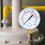 Μανόμετρο με καντράν 50mm, εύρος μέτρησης 0-15PSI (0-1Bar), κατασκευή από ορείχαλκο για 6