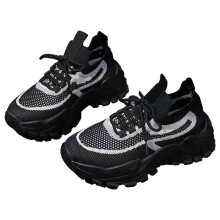 Vandresneakers til kvinder, åndbare, lette strikket stof, afslappede sko med kraftig sål og moderigtigt design, skridsikker PVC-ydersål til