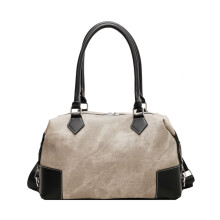 Borsa da viaggio per weekend, impermeabile e resistente, in tela cerata, con ampio scomparto principale e inserti in vera pelle, ideale per i viaggi