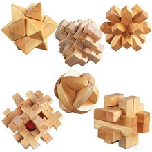 Puzzle portable, jouet en bois fabriqué avec des matériaux sûrs pour le développement intellectuel et l'amélioration des capacités de