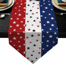 Tafelloper met rode, witte en blauwe sterren, decoratie voor Onafhankelijkheidsdag met Amerikaans vlagpatroon, modern design voor de eetkamer,